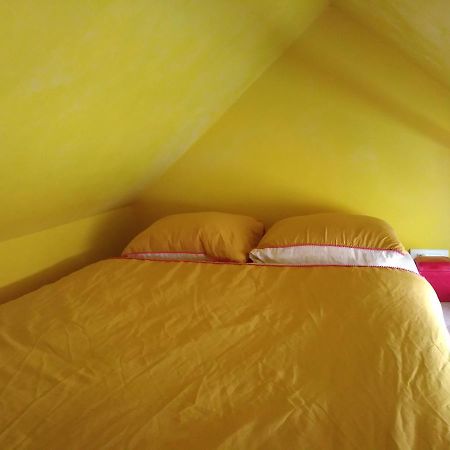 Chambres D'Hotes Du Port Aux Cerises Vigneux-sur-Seine Exteriör bild