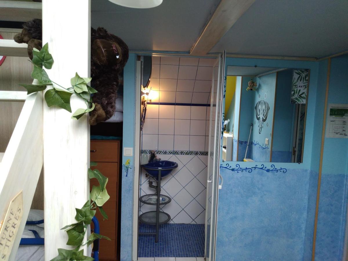 Chambres D'Hotes Du Port Aux Cerises Vigneux-sur-Seine Exteriör bild